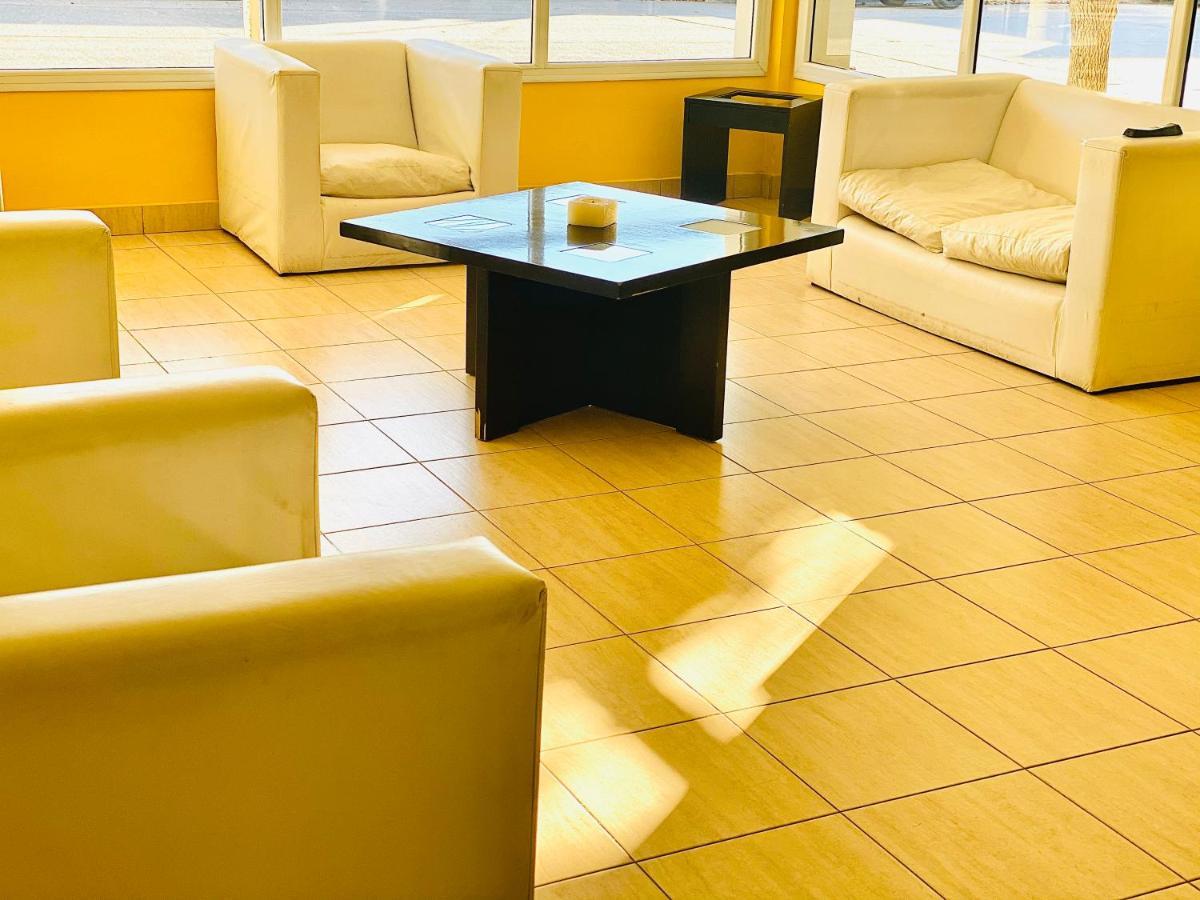 Hotel Tandil Πουέρτο Μαντρίν Εξωτερικό φωτογραφία