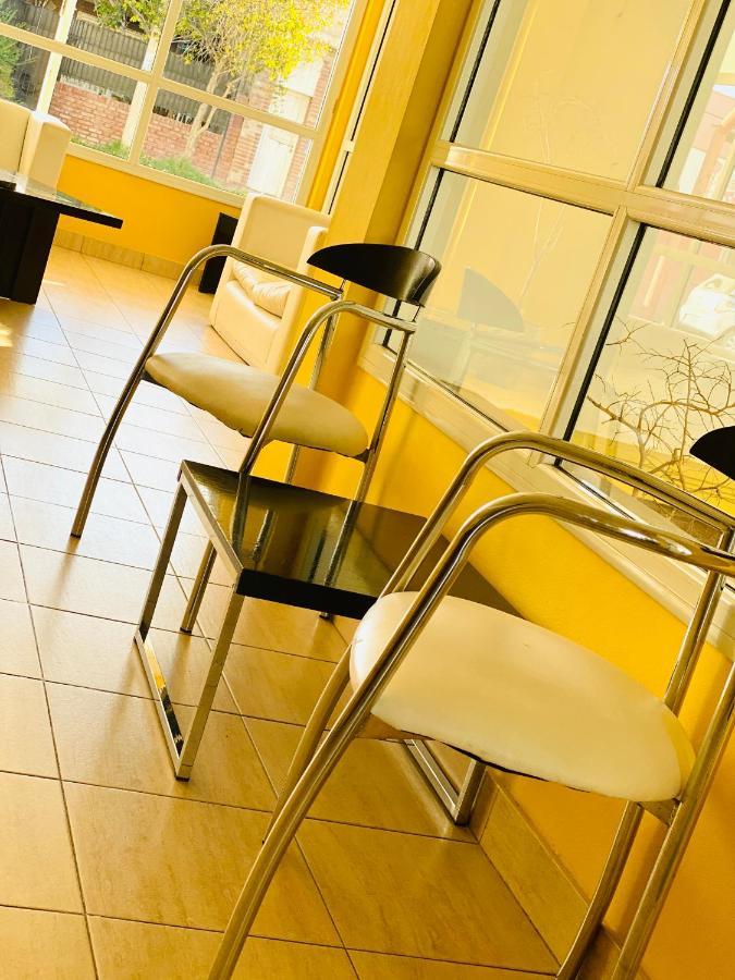 Hotel Tandil Πουέρτο Μαντρίν Εξωτερικό φωτογραφία