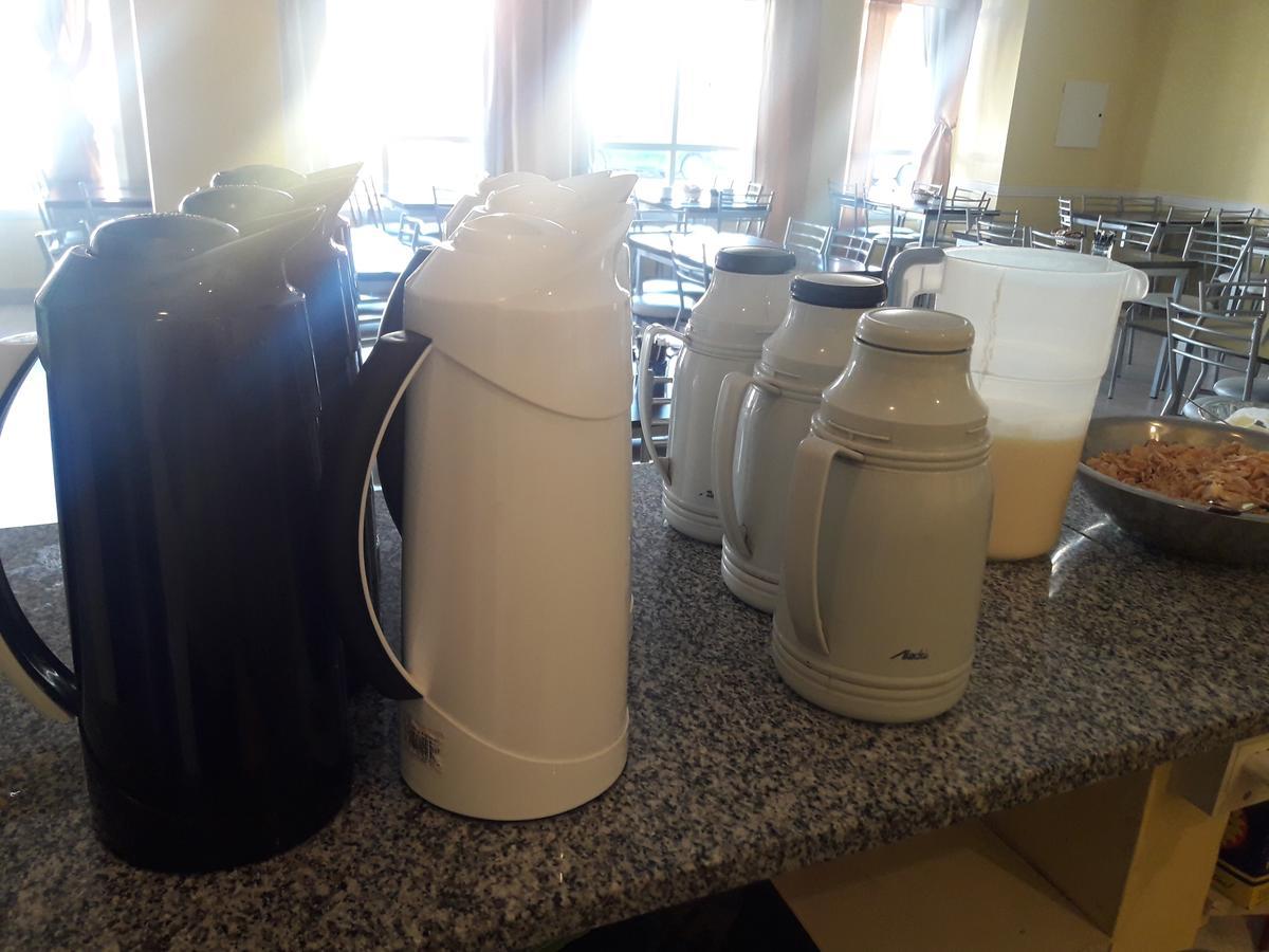 Hotel Tandil Πουέρτο Μαντρίν Εξωτερικό φωτογραφία